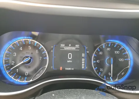 2019 Chrysler Pacifica Touring L z USA, uszkodzony, nr VIN 2C4RC1BG1KR721189